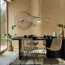 Ensemble de salle à manger avec des chaises Pitaya en rotin et une table noire moderne - Dakar, Sénégal.
