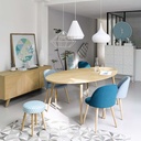 Table Origami , forme ovale, parfaite pour les repas conviviaux, capacité 8 personnes, longueur 200 cm, à Dakar, Sénégal