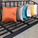 Coussin décoratif MIREILLE en velours beige, design luxueux, Dakar Sénégal