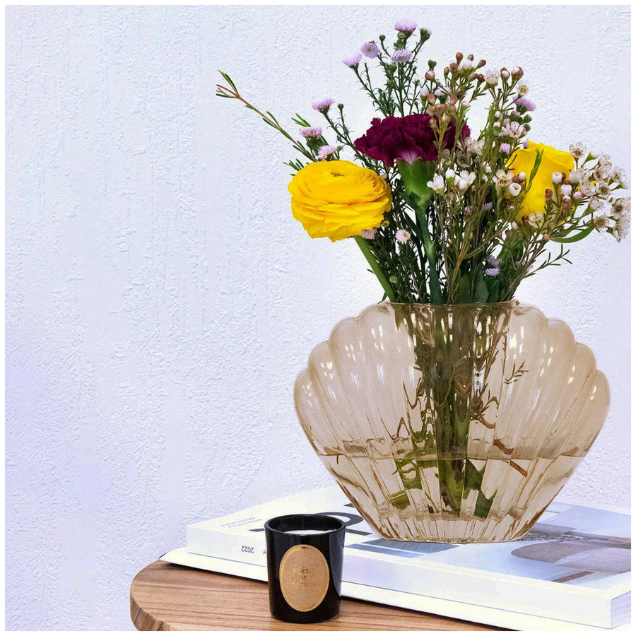 Vase COKI en verre beige, décoration raffinée et contemporaine, Dakar Sénégal