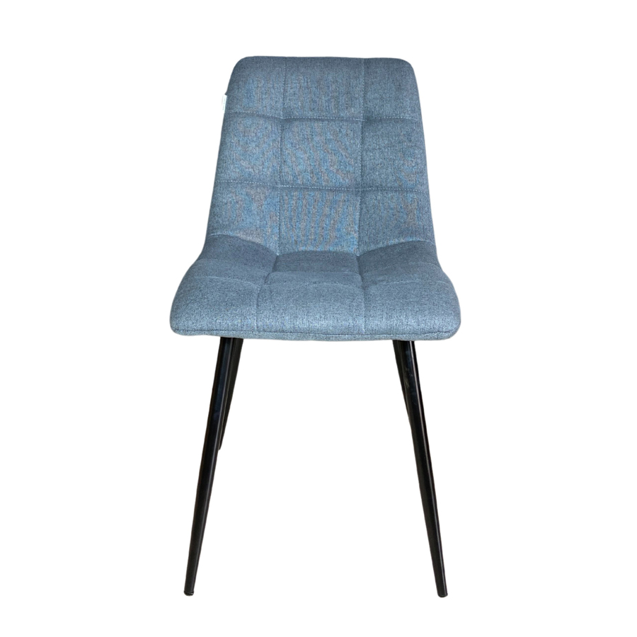 Chaise Alice en tissu bleu jean vue de face - Dakar, Sénégal.