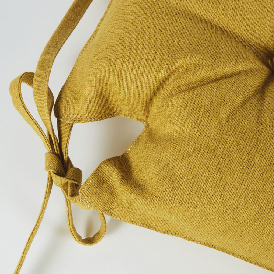 ROMMIE - Accessoire chaise en coton ocre, pratique et élégant, Dakar Sénégal