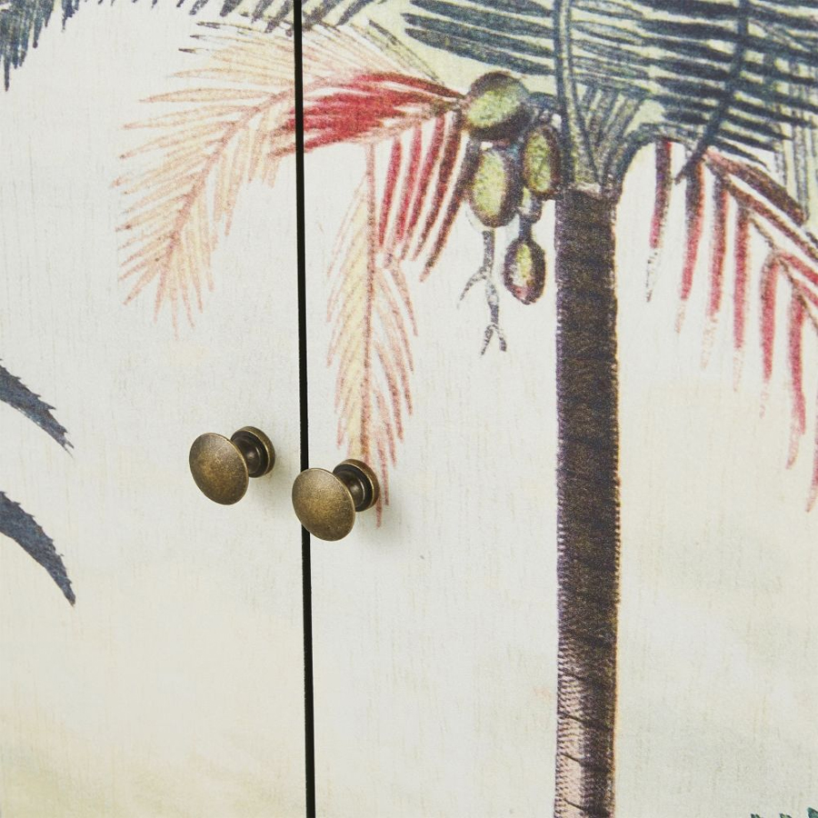 Détail des poignées et de l'imprimé végétal du buffet Palmyre, Dakar, Sénégal.