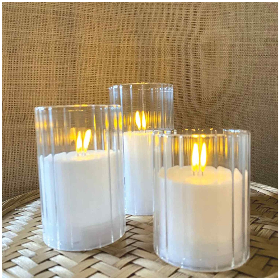 COTES PLATES - 3 bougies LED dans verres blanc télécommande (à piles)
