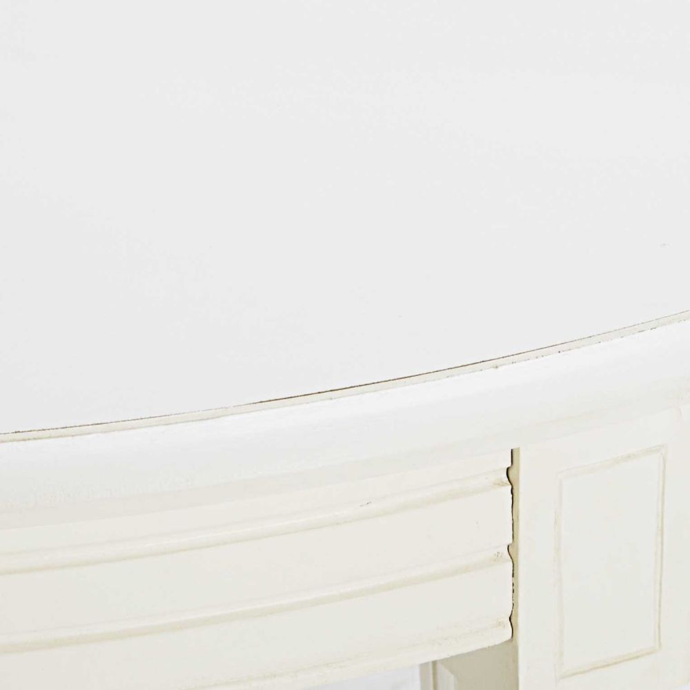 Table à manger ronde extensible Louis en bouleau blanc, idéale pour 4 à 14 personnes.