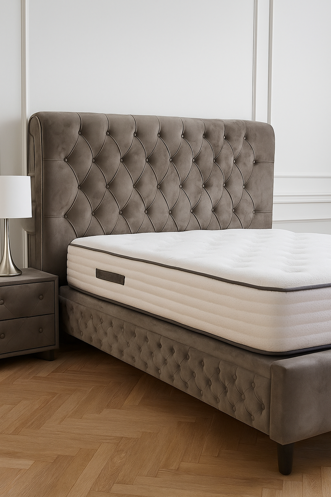 Tête de lit Elegant en velours beige capitonné