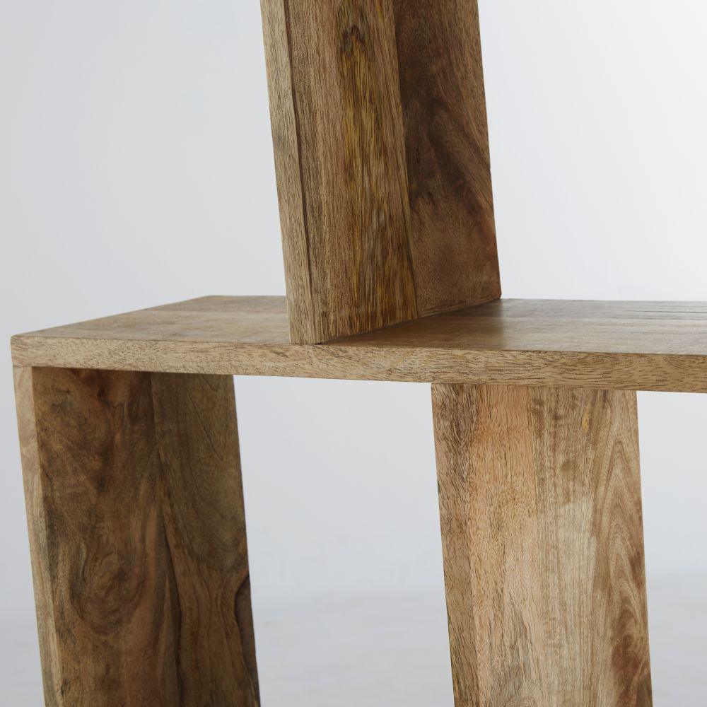 Mobilier design - Étagère LUANDA robuste avec finition naturelle pour salon au Sénégal