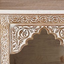 Étagère Agra en bois de manguier sculpté et blanchi