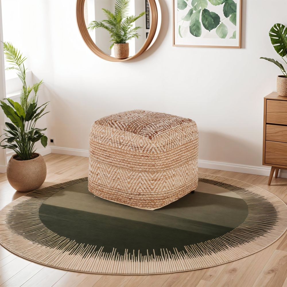 Confort visuel et authenticité - Pouf beige et blanc pour une touche bohème dans votre espace à Dakar