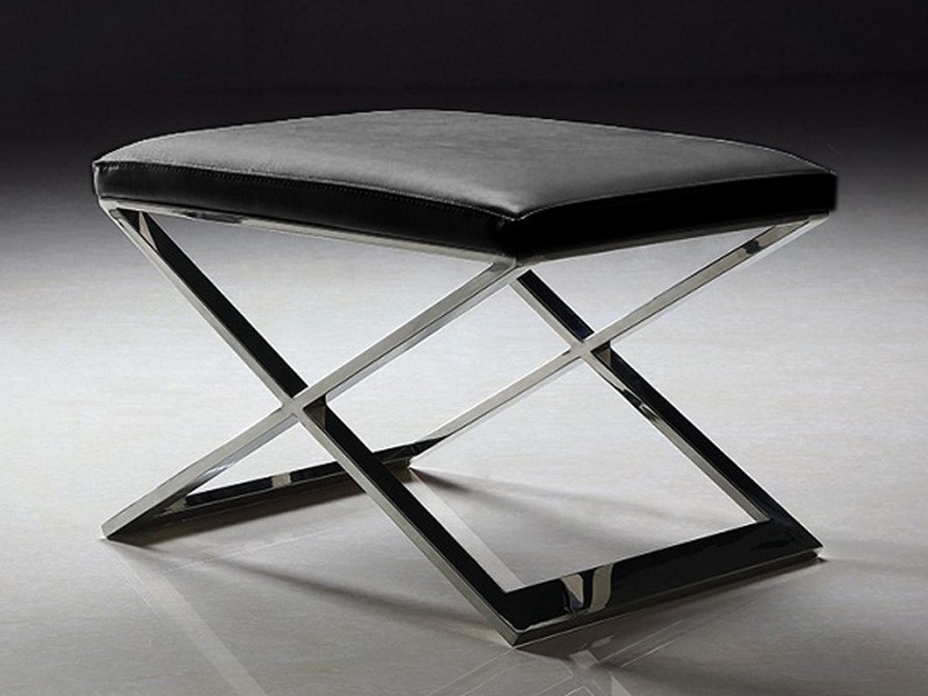 Repose pied simili cuir noir pied acier inox poli