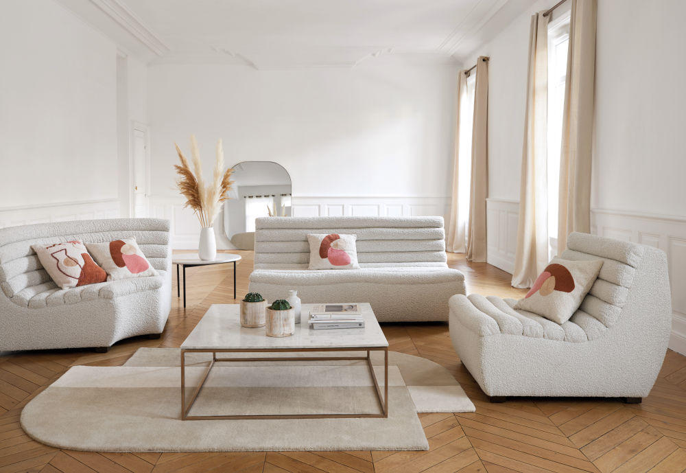 Tapis Coloco asymétrique en laine et coton tuftés main écrus et taupe 160x230 disponible à Dakar, Sénégal