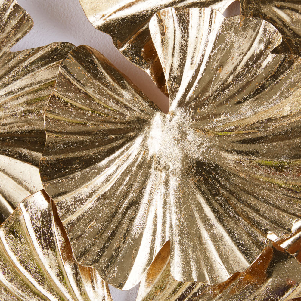 Déco murale Thais nénuphars en métal doré 125x68