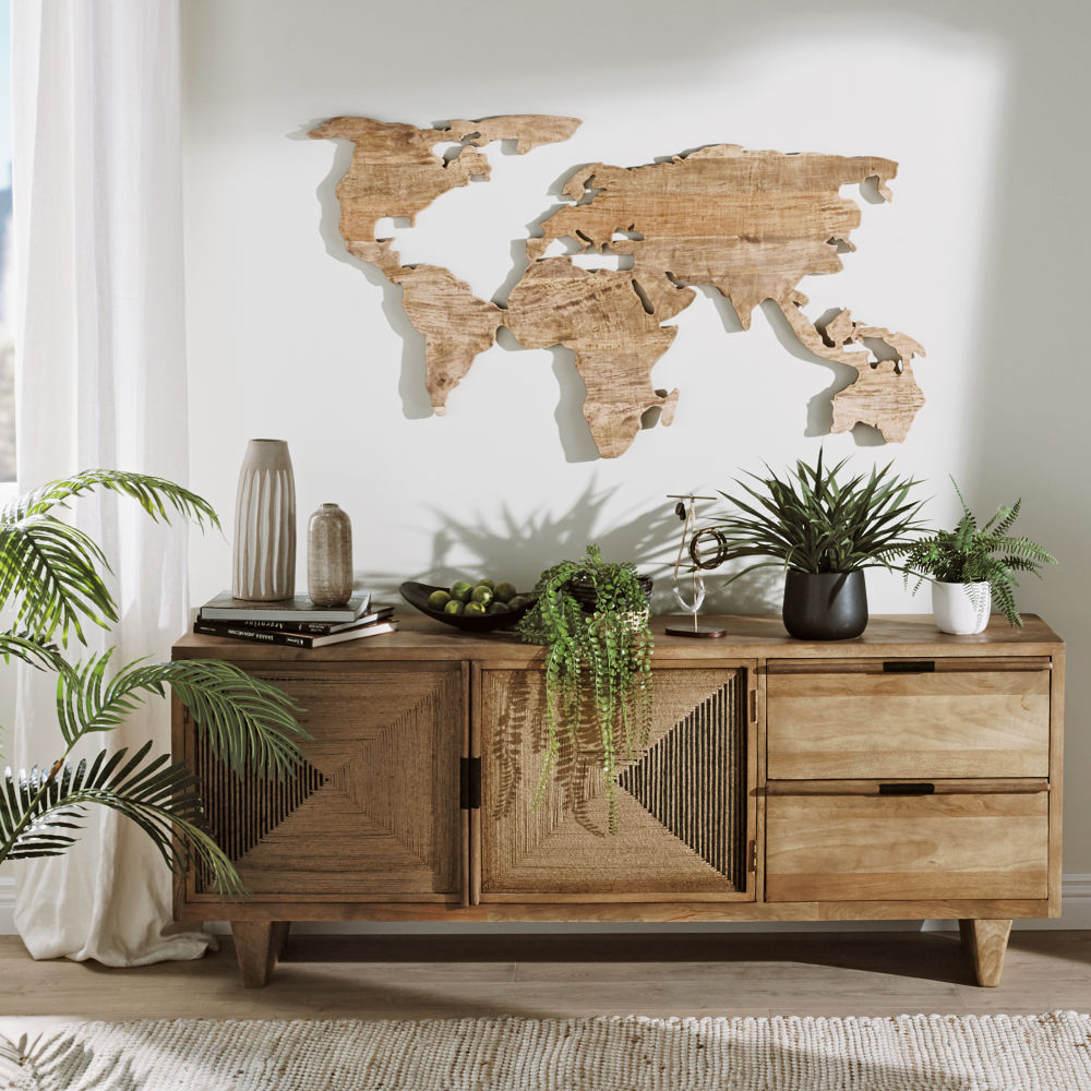 Déco murale Alvi mappemonde en bois de manguier gravé 132x76