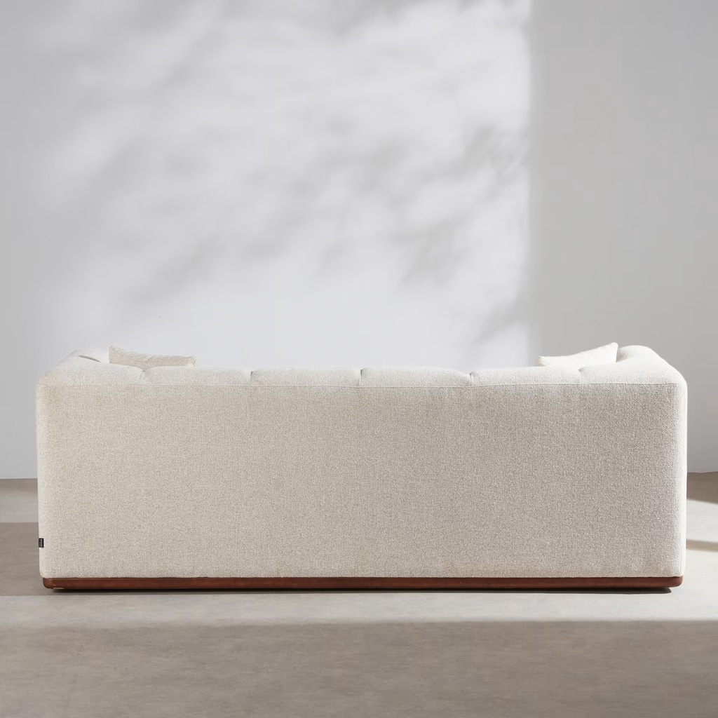 Canapé Filao 3 places en textile tramé beige et bois de frêne coloris noyer