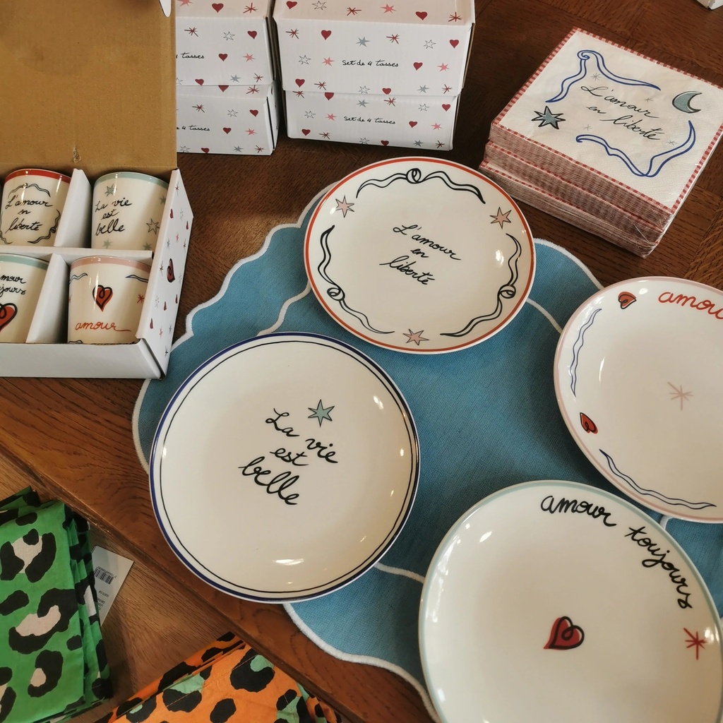 Coffret de 4 gobelets amour en liberté H7,2cm