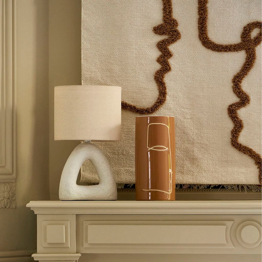 Lampe Organic en coton et céramique blanc et beige h38cm