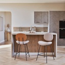 Chaises Luna pour îlot central bouclettes blanches, bois de chêne et acier noir