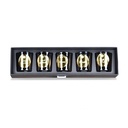 Coffret de 5 bougies noires en cire avec étiquette dorée dans un élégant coffret noir fermé - Dakar, Sénégal