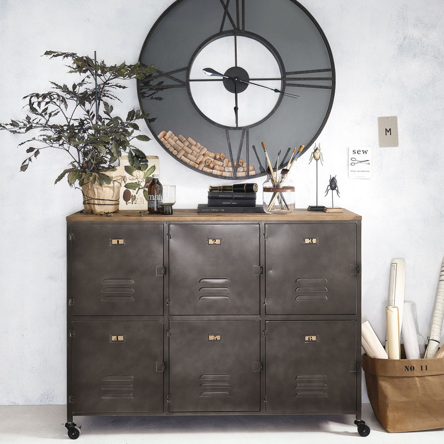 Wayne - Buffet à roulettes , design industriel noir, 6 portes en bois de sapin et métal, à Dakar, Sénégal