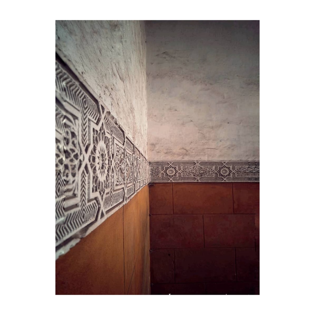 Tableau artistique les murs se souviennent sans cadre 29,7X42,7